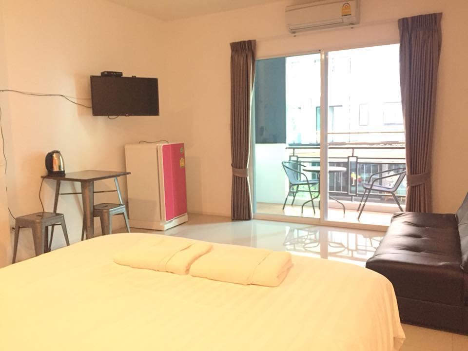 Boutique Summer House Jomtien Beach Exterior photo